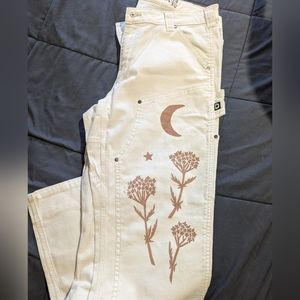 Sister Nettle White Dovetail Taskpant